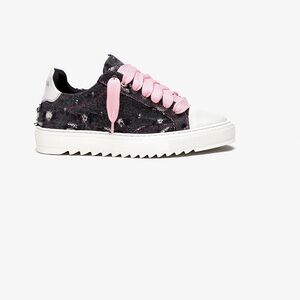 NuMe Black and Pink Sneakers